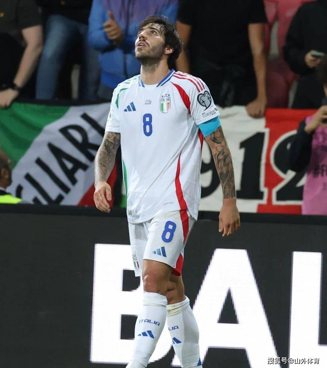 意大利联赛一场关键比赛令球迷沸腾